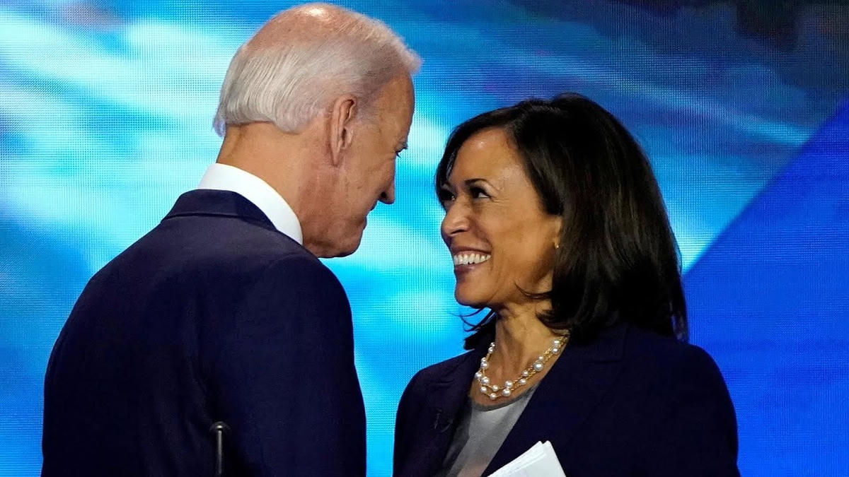 Ông Biden và bà Kamara Harris.