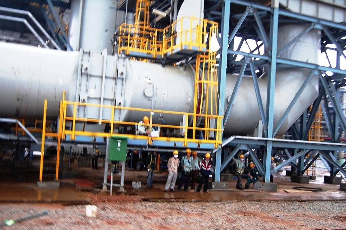 Một góc NMLD Dung Quất.