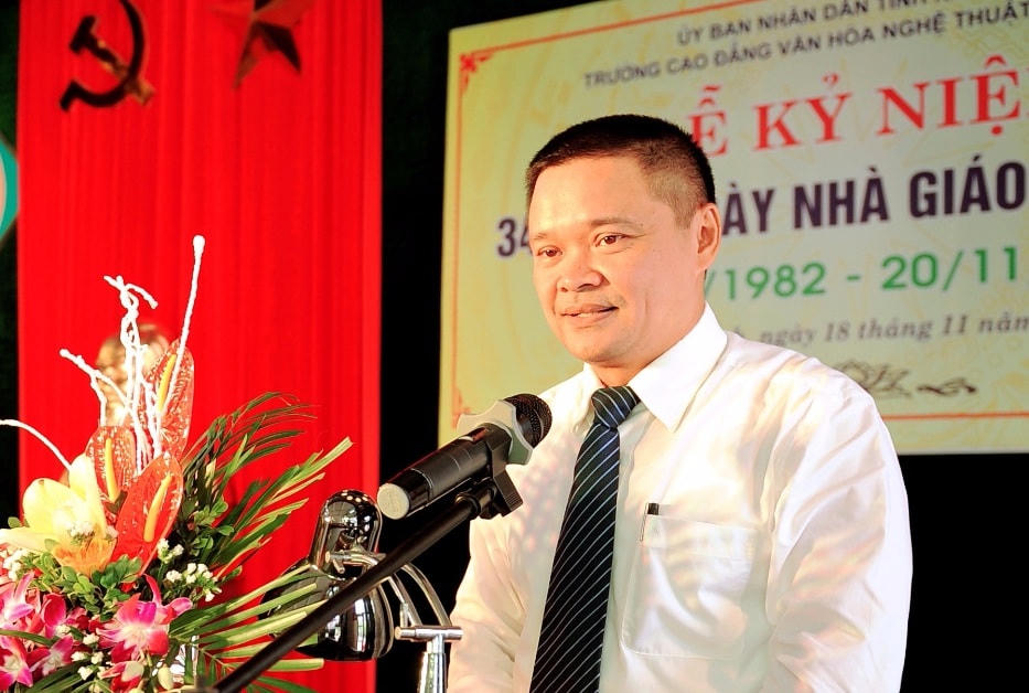 Ông Bạch Ngọc Chiến có thời gian công tác tại UBND tỉnh Nam Định.