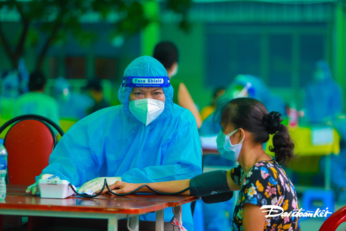 [ẢNH] Vững niềm tin thắng đại dịch