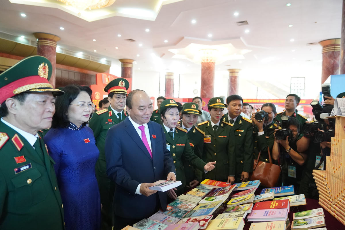 Thủ tướng dự Đại hội Thi đua Quyết thắng toàn quân