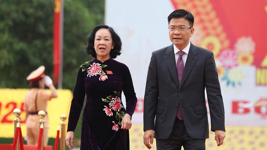 Ủy viên Bộ Chính trị, Bí thư Trung ương Đảng, Trưởng ban Dân vận Trung ương Trương Thị Mai và Bộ trưởng Bộ Tư pháp Lê Thành Long đến dự đại hội.