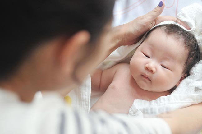 Chăm sóc da cho trẻ vào mùa đông