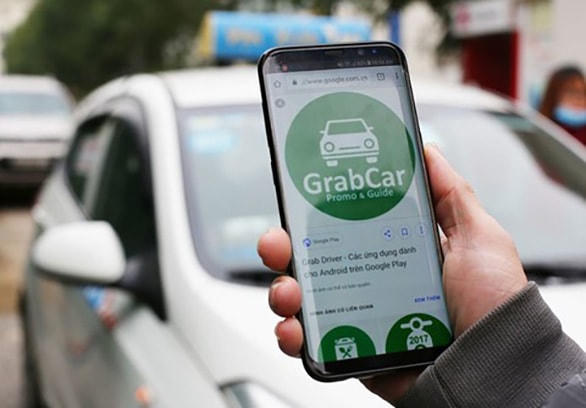 Xuất hiện muộn, song các dịch vụ taxi công nghệ được xã hội đón nhận.