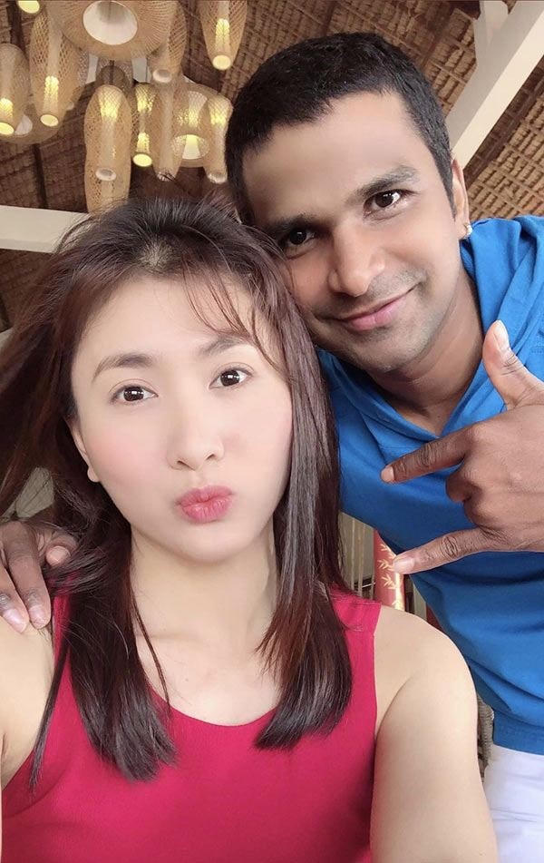 Dù từng trải qua giai đoạn trầm cảm sau sinh song Nguyệt Ánh vẫn luôn cố gắng đồng hành cùng chồng trên mọi chặng đường. 