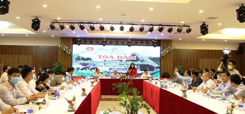 Các đại biểu tham dự Tọa đàm