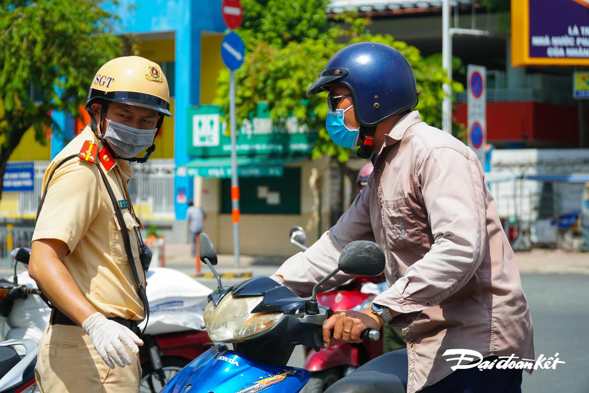 Một trường hợp khác không xuất trình được giấy tờ.