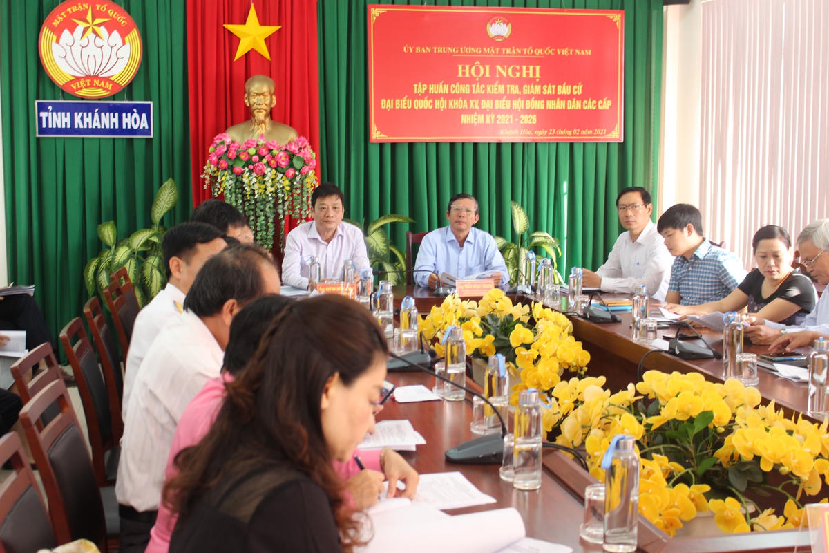 quang cảnh hội nghị tập huấn, công tác kiểm tra, giám sát bầu cử đại biểu Quốc hội và HĐND các cấp.