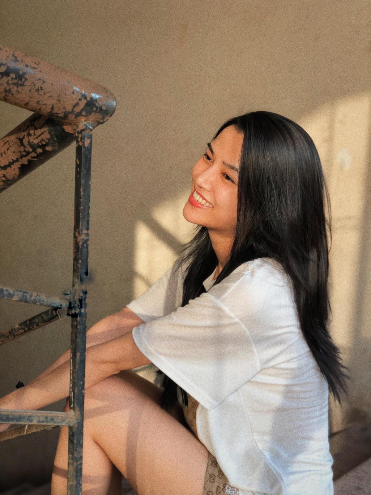 Anh Đào không chỉ sở hữu nhan sắc xinh đẹp mà còn có vóc dáng nóng bỏng, quyến rũ.