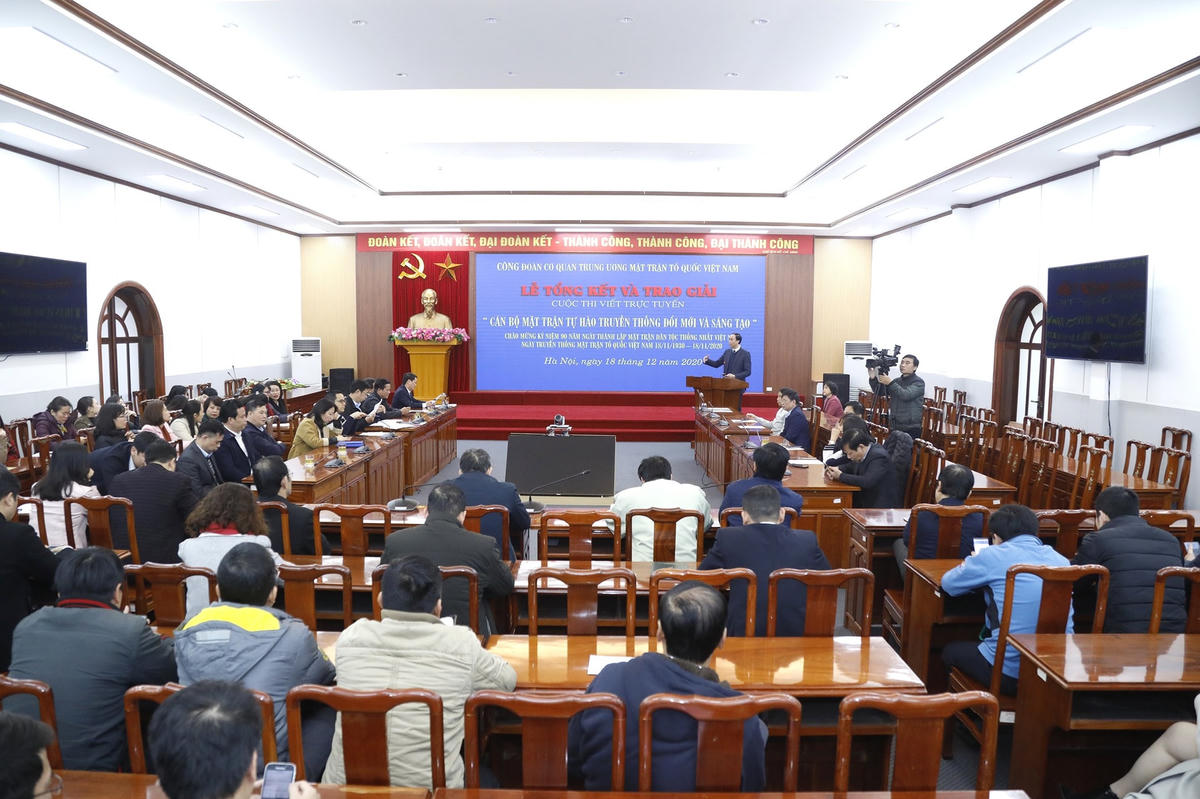 Quang cảnh buổi Lễ tổng kết và trao giải.