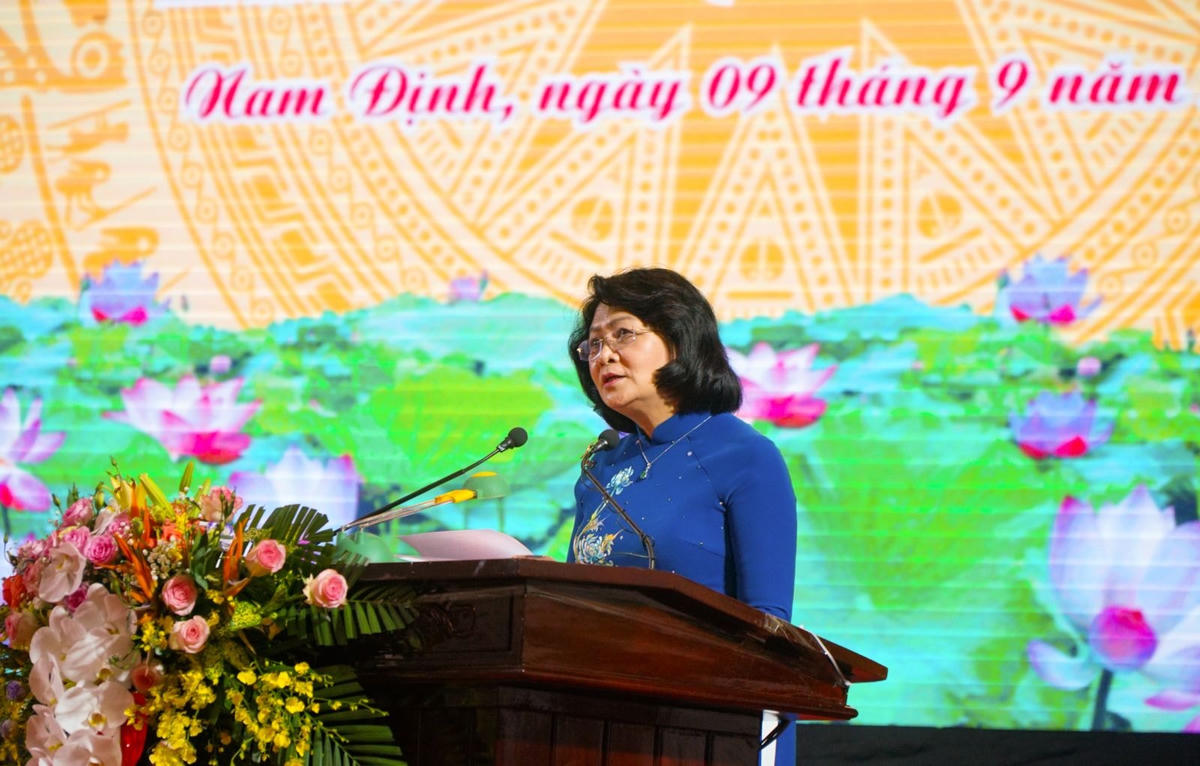 Phó Chủ tịch nước Đặng Thị Ngọc Thịnh phát biểu tại đại hội.
