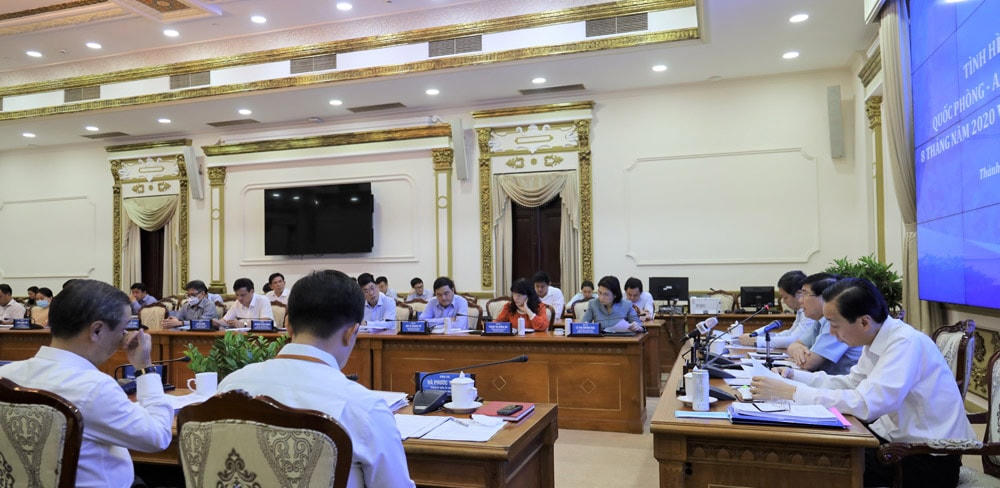 Quang cảnh cuộc họp kinh tế - xã hội chiều nay 9/9..