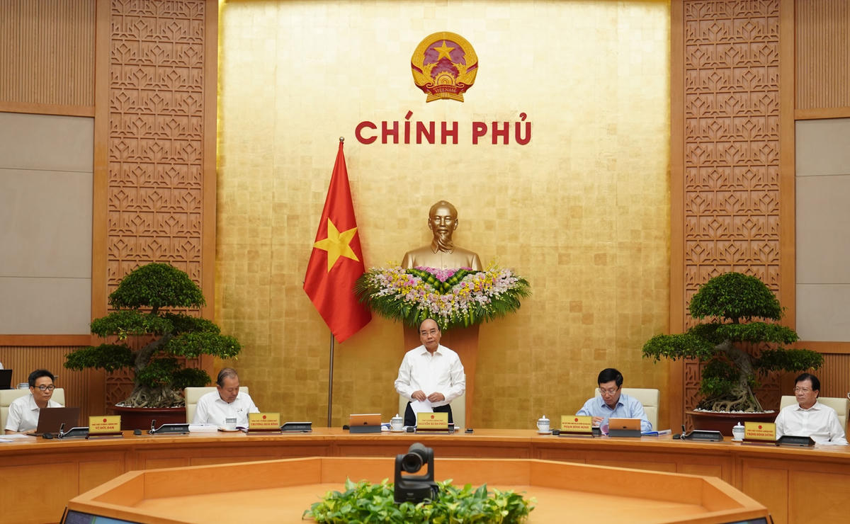 Thủ tướng Nguyễn Xuân Phúc chủ trì phiên họp Chính phủ tháng 9/2020. Ảnh: VGP.