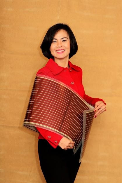 Giáo sư Nguyễn Thục Quyên, Khoa Hóa & Hóa sinh tại Đại học California, Santa Barbara, từng được bình chọn là Trí tuệ Khoa học có Ảnh hưởng nhất Thế giới nhiều năm liền và thuộc Top 1% Nhà nghiên cứu Khoa học Vật liệu được Trích dẫn Nhiều nhất thế giới của Thomson Reuters và Clarivate Analytics.