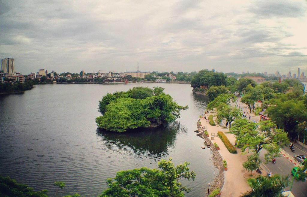 Hồ Trúc Bạch (Hà Nội). Nguồn: flickr.com.