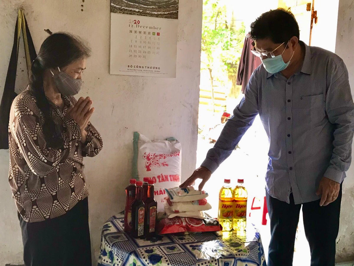 Hà Nội: Hỗ trợ khẩn cấp 100% hộ nghèo ảnh hưởng bởi Covid-19