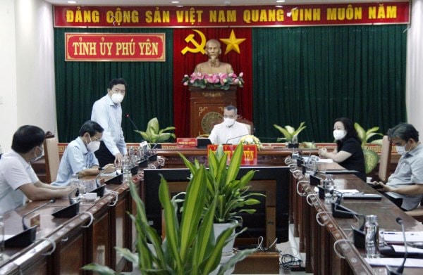 Quang cảnh cuộc họp trực tuyến.