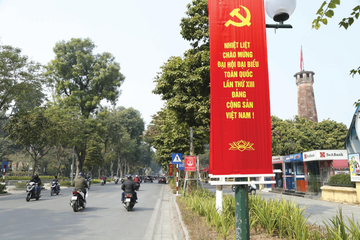Nhiệt liệt chào mừng Đại hội XIII của Đảng.