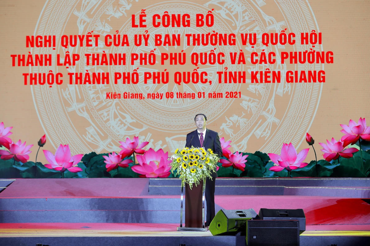 Ông Lâm Minh Thành, Chủ tịch UBND tỉnh Kiên Giang phát biểu tại Lễ công bố