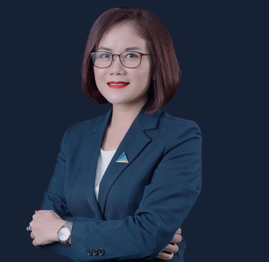 Bà Hoàng Thị Kim Dung - Giám đốc Kinh doanh Đất xanh miền Bắc.