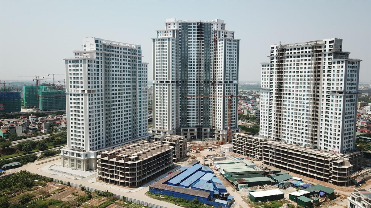 Ảnh hưởng bởi dịch bệnh, giá nhà vẫn không thể hạ nhiệt.  