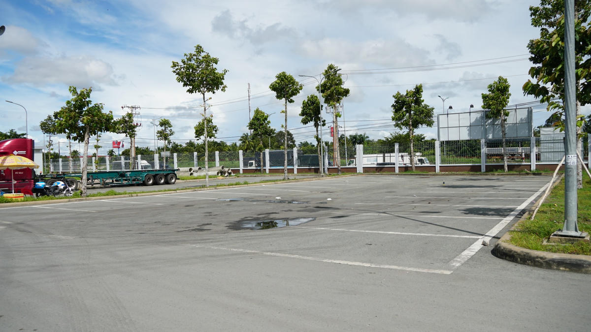 Ghi nhận đến 16h chiều cùng ngày 26/8 hàng trăm xe ùn ứ trước đó buổi sáng đã được giải quyết cho đi hết. 