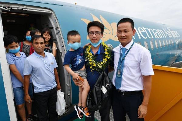 Tràn đầy cảm xúc trong kỳ nghỉ tri ân bác sĩ tuyến đầu chống dịch