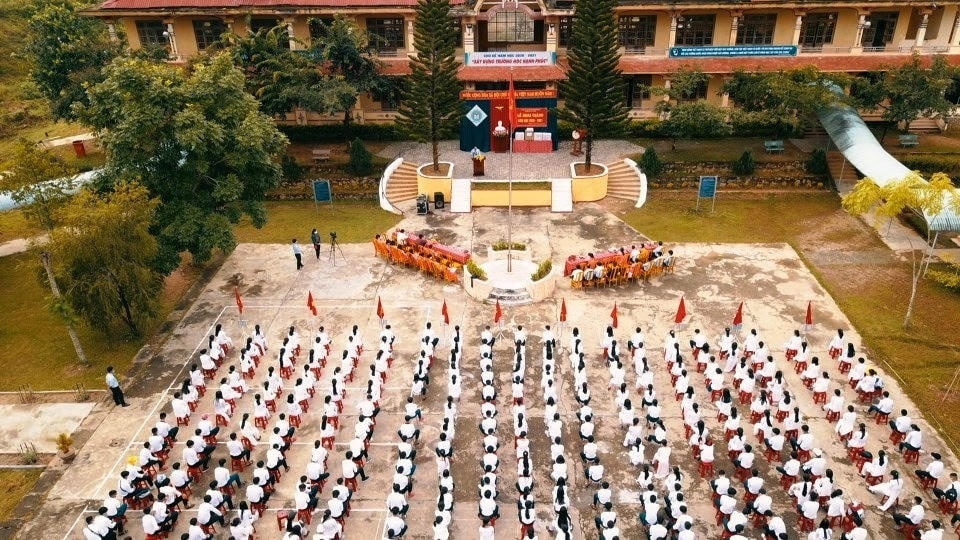 Quang cảnh Trường THPT Tây Giang khai giảng năm học mới 2020-2021.