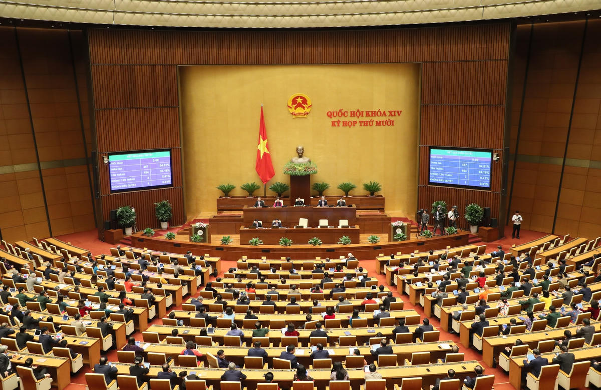 Quang cảnh phiên bế mạc Kỳ họp thứ 10, Quốc hội khóa XIV.