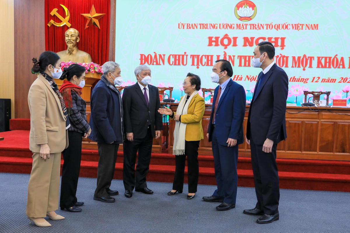 Chủ tịch UBTƯ MTTQ Việt Nam Đỗ Văn Chiến và các đại biểu dự Hội nghị. Ảnh: Quang Vinh.
