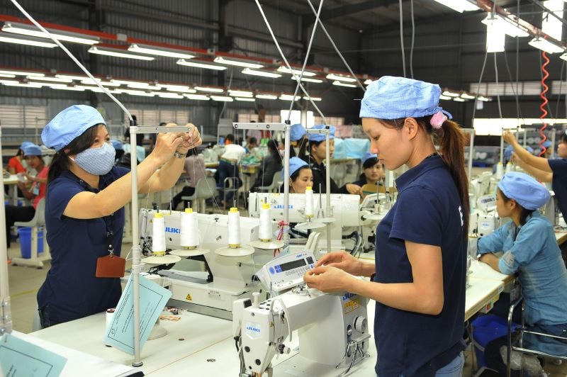 Thu nhập của người lao động đã tăng lên.