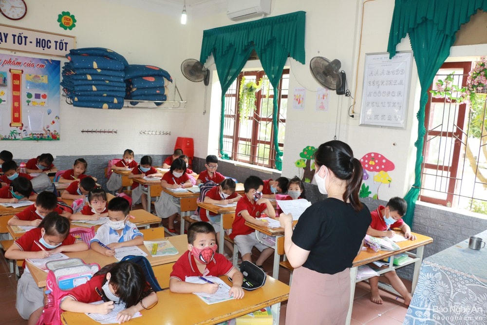 Các địa phương có dịch ở cấp độ 1, 2 được tổ chức dạy học trực tiếp.
