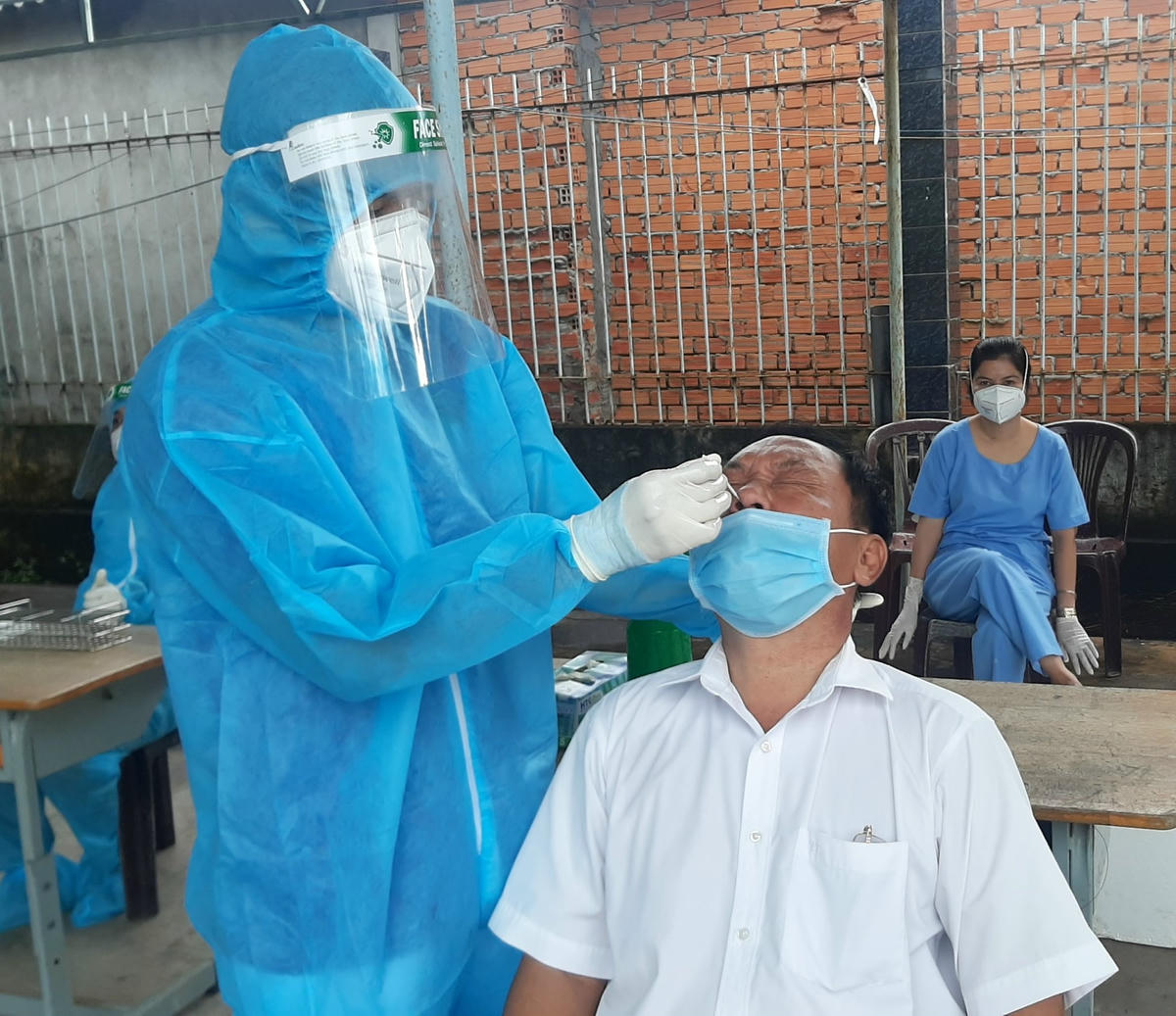 Lấy mẫu đảm bảo việc tầm soát diện rộng đạt hiệu quả cao, đảm bảo tuân thủ quy định giãn cách.