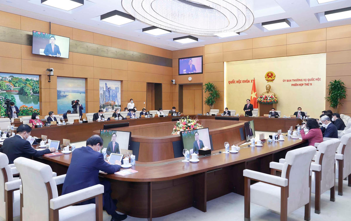 Quang cảnh phiên họp thứ 9 của Ủy ban Thường vụ Quốc hội.