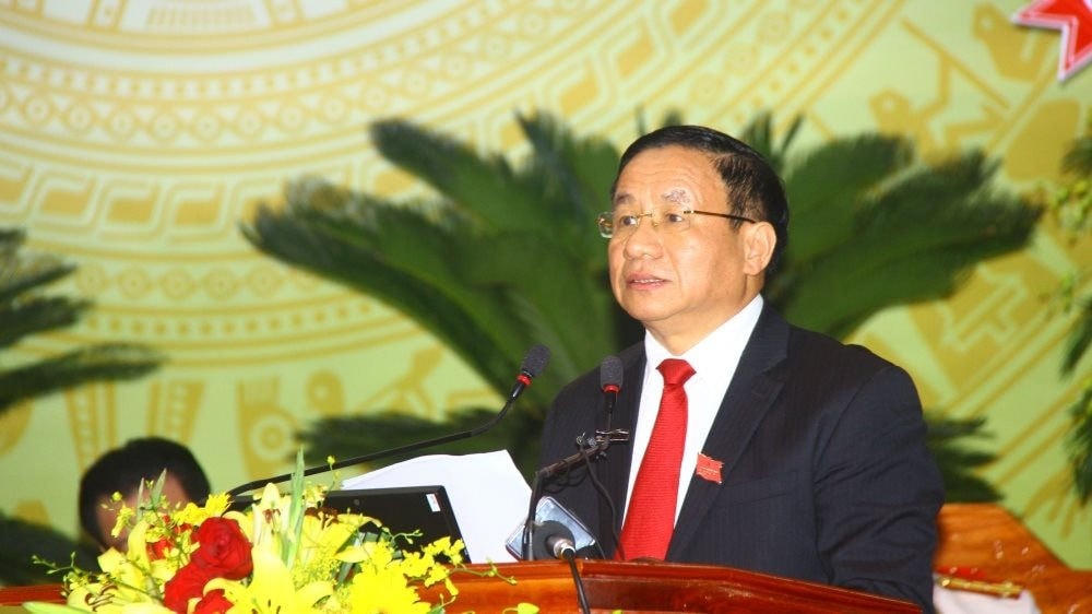 Dừng việc khen thưởng đối với nguyên Bí thư Tỉnh ủy Hà Tĩnh Lê Đình Sơn.