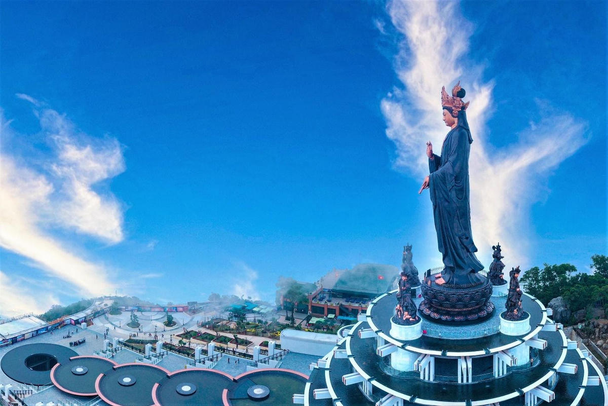 Vượt xa nhiều điểm đến về lượng khách dịp Tết, Tây Ninh đón những tín hiệu bứt phá 