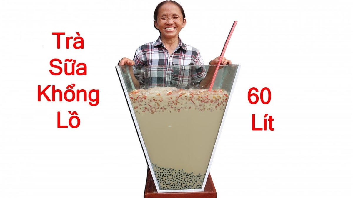 Bà Tân Vlog cũng từng gây xôn xao mạng xã hội với các món ăn “siêu to khổng lồ”.