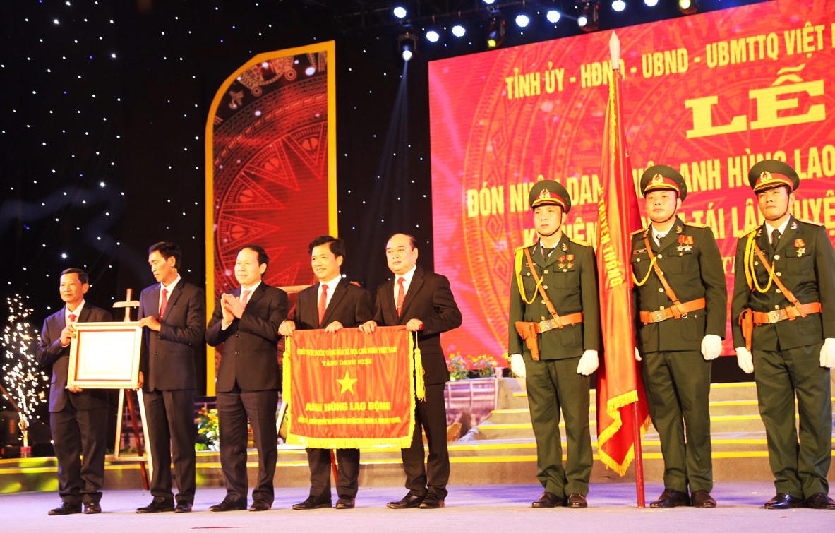 Huyện Châu Thành A xứng đáng với danh hiệu Anh hùng Lao động thời kỳ đổi mới.