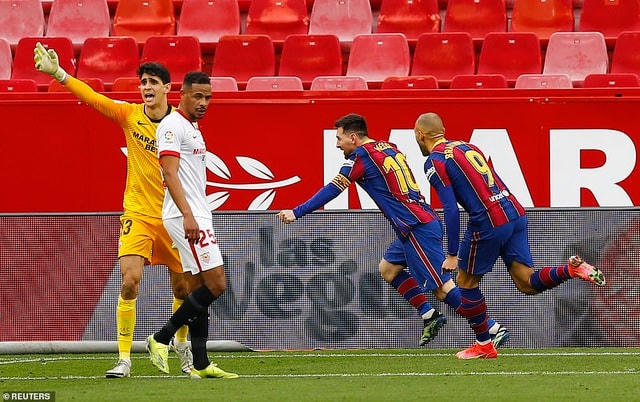 Barcelona phục hận thành công thất bại trước Sevilla ở bán kết lượt đi Cúp Nhà vua.  