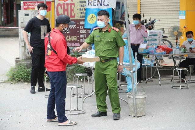 [ẢNH] Bên trong 3 thôn bị cách ly tại xã Tô Hiệu, Thường Tín, Hà Nội