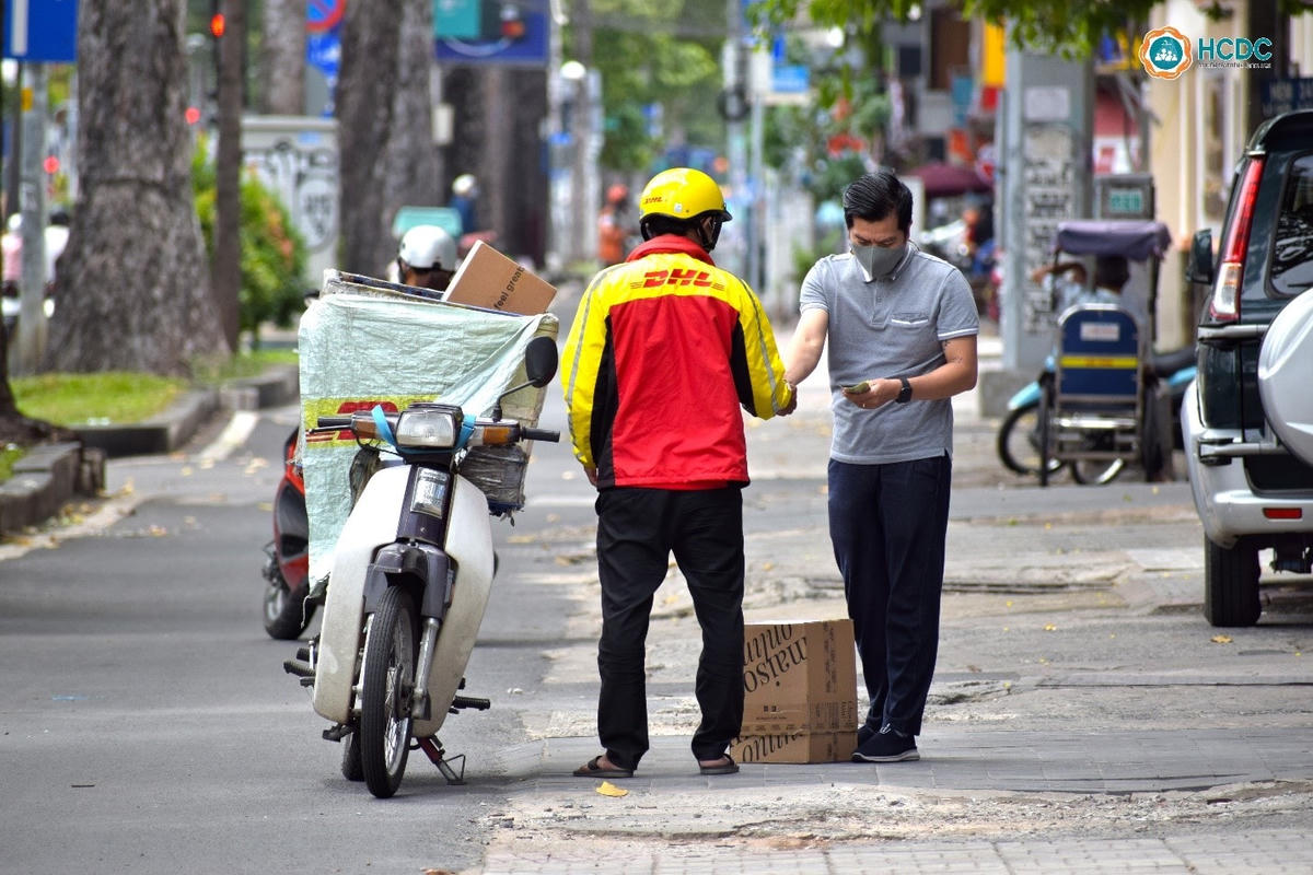 Cho giao hàng liên quận cũng tăng lượng người lưu thông.