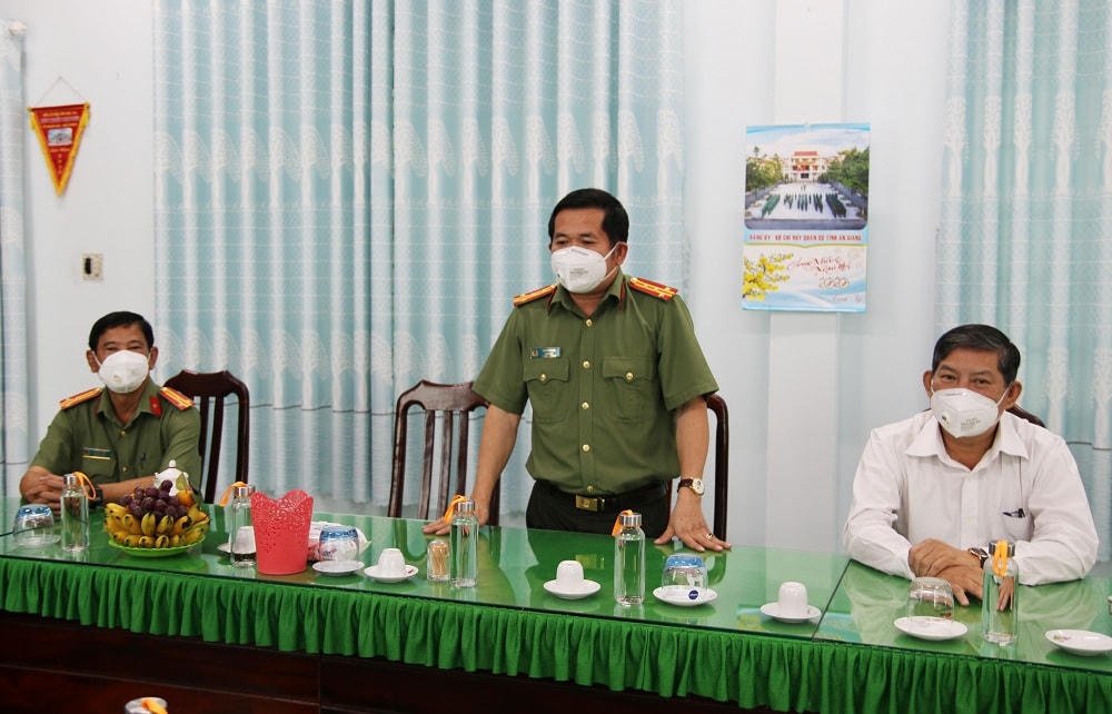 Đại tá Đinh Văn Nơi, Giám đốc Công an tỉnh An Giang gửi lời chúc mừng đến Ban Trị sự Trung ương Giáo hội PGHH.