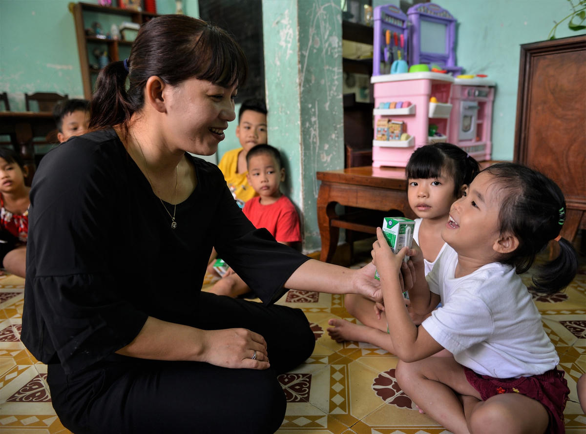 Quỹ sữa Vươn cao Việt Nam và Vinamilk tiếp tục hành trình kết nối yêu thương tại TP HCM
