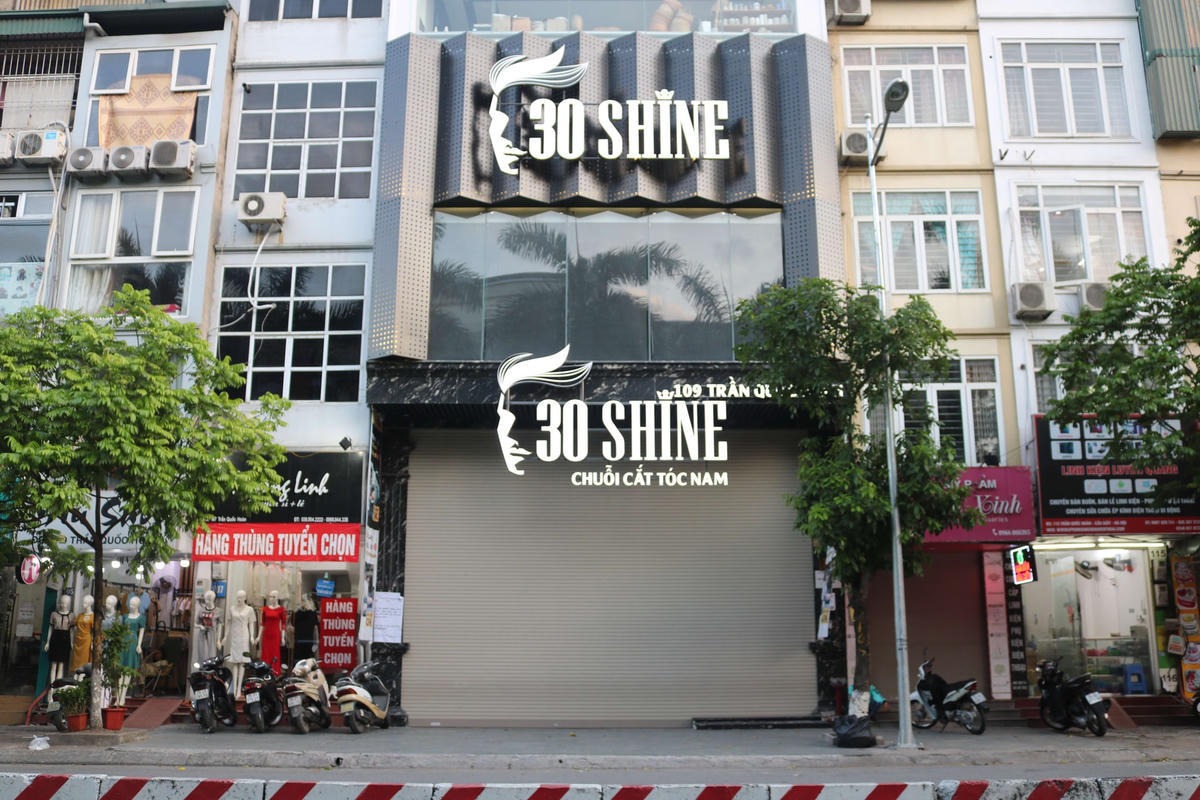 Chuỗi cắt tóc nam 30 Shine đóng cửa vì dịch bệnh.