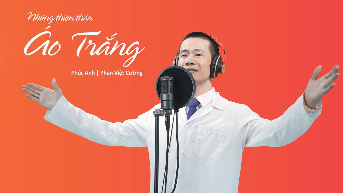 Nhà báo Phúc Anh.