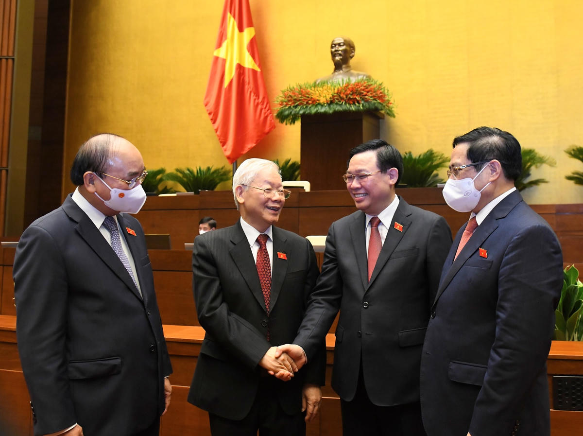 Chủ tịch Quốc hội Vương Đình Huệ và các vị lãnh đạo cao nhất của Đảng, Nhà nước-Ảnh: Minh Nam