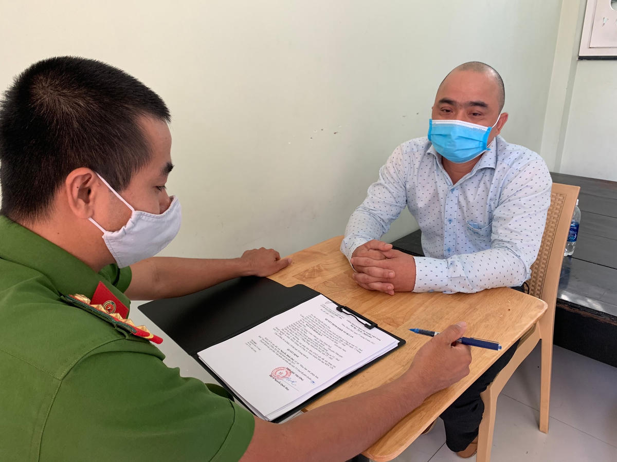 Đối tượng Nguyễn Đình Quý tại cơ quan Công an. Ảnh: Công an cung cấp.