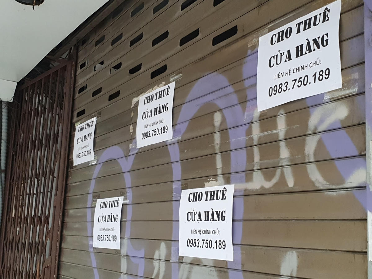 Hà Nội nới lỏng: Nhiều cửa hàng trên 'đất vàng' phố cổ vẫn đóng cửa, sang nhượng