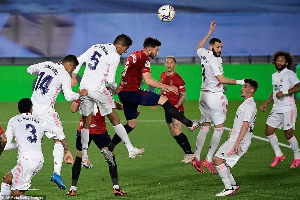 Tình huống Varane bỏ lỡ cơ hội ghi bàn đáng tiếc.