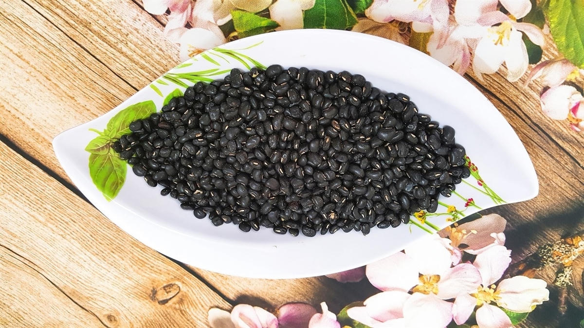 Cách làm nước đậu đen và gạo lứt thơm ngon, giảm cân